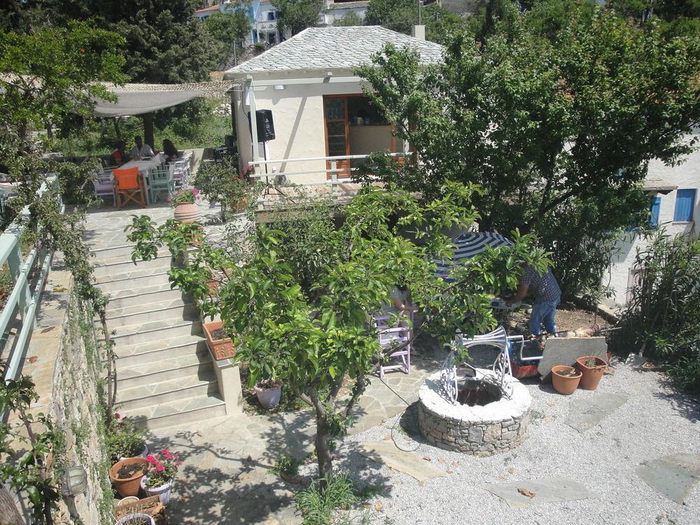 Konstantina Studios Alonnisos Town Exterior photo